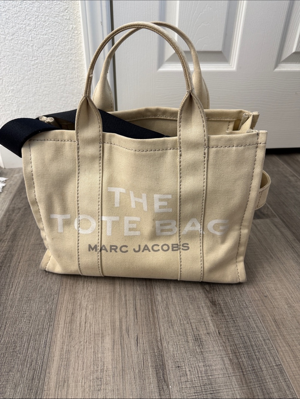 Marc Jacobs Canvas 'The Tote Bag' in Beige with Black Strap